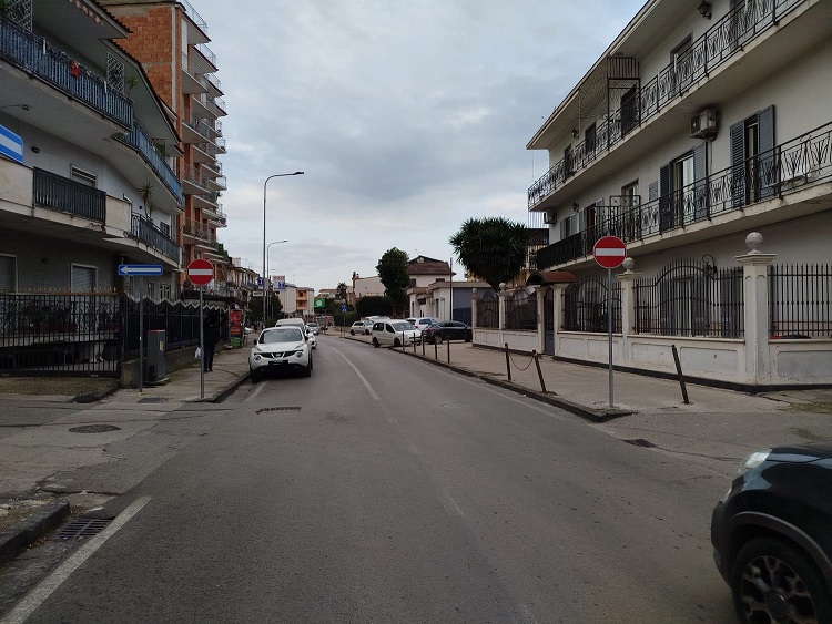 Via Rosselli, altezza via Benedetto Croce